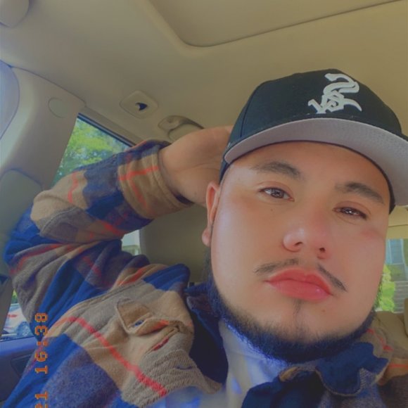 Meet your Posher, Julio - Picture 1 of 1